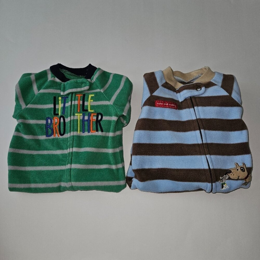 2 Carter's Baby Boy Fleece Footie Pajamas Lot NB Newborn Little Brother Dogs